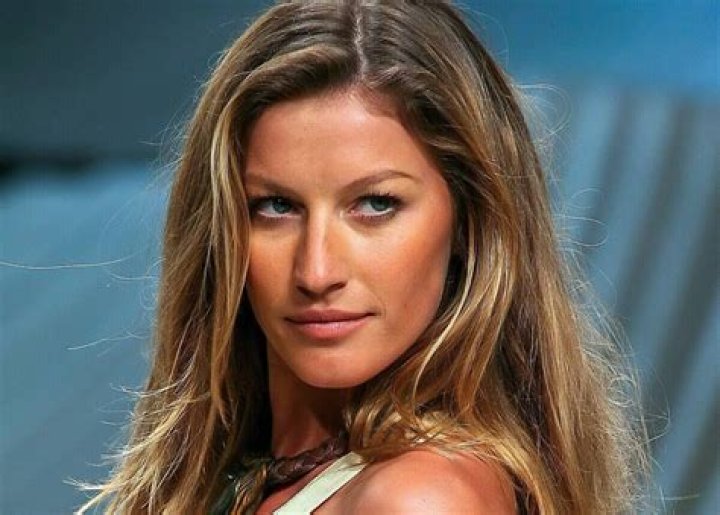 Camilla Araujo Modeling: The Rise of a Brazilian Supermodel